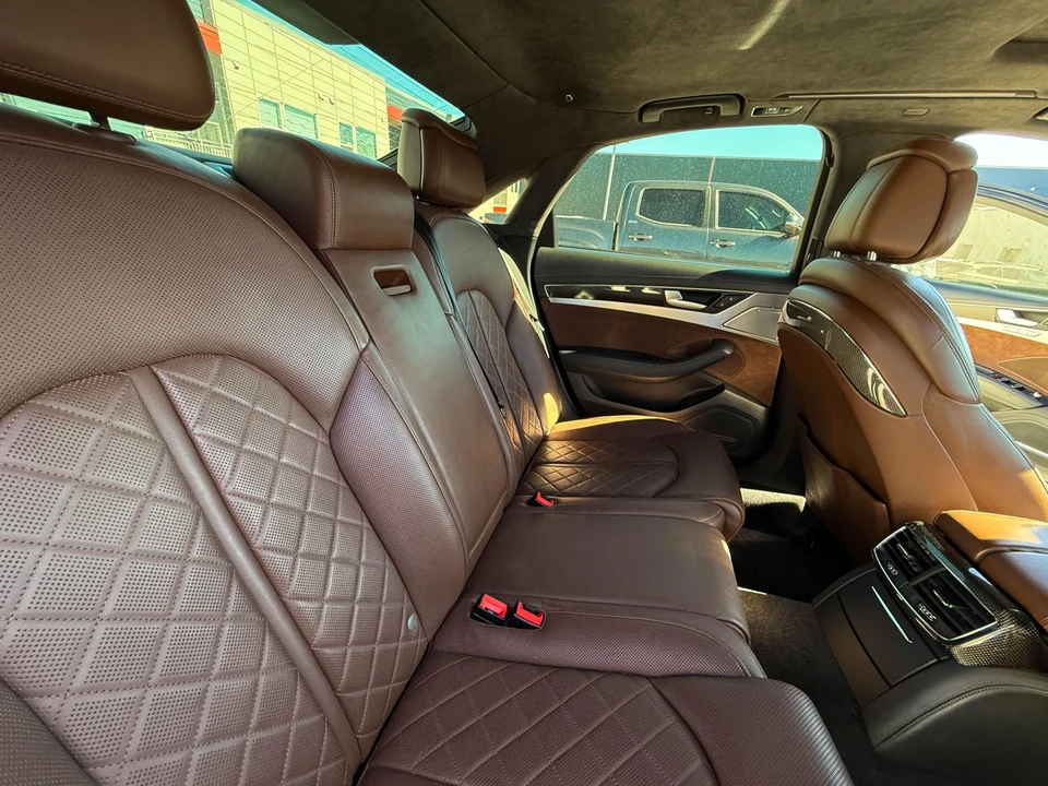 2013 Audi D4 S8 - Image 29 of 31