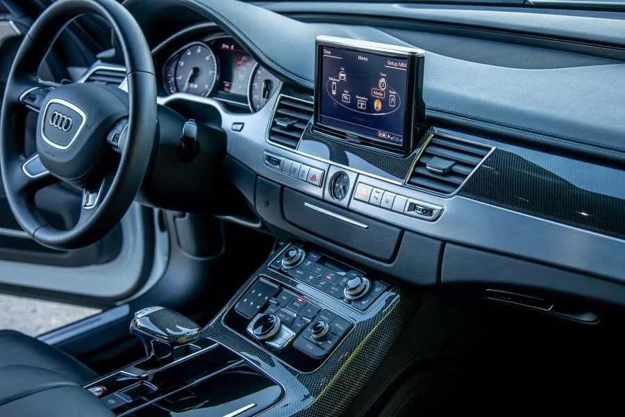 2013 Audi D4 S8 - Image 11 of 17