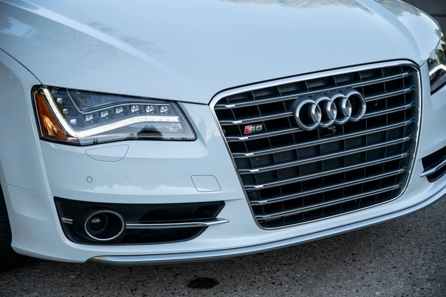 2013 Audi D4 S8 - Image 5 of 17