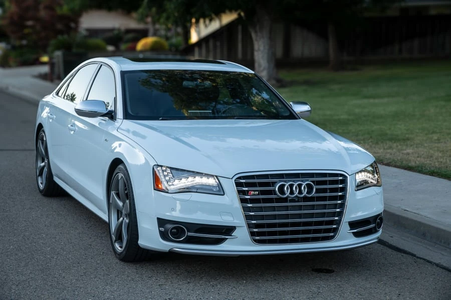 2013 Audi D4 S8 - Image 4 of 17