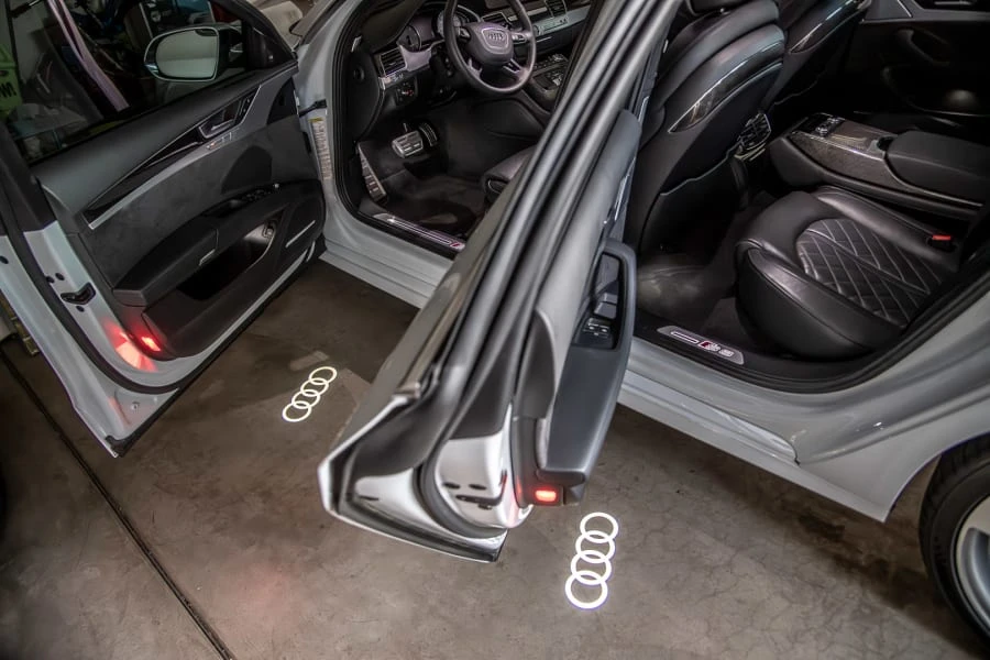 2013 Audi D4 S8 - Image 9 of 17