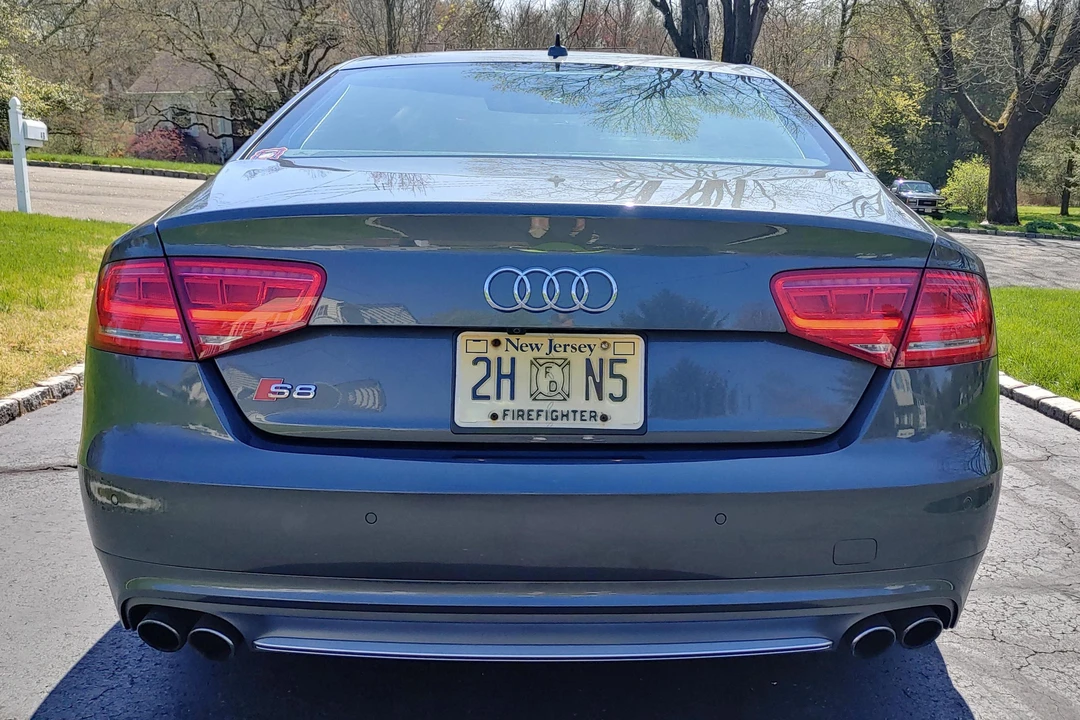 2013 Audi D4 S8 - Image 5 of 21