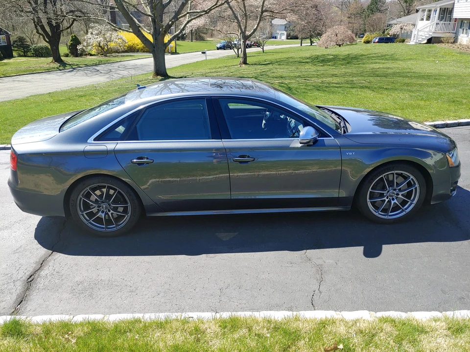 2013 Audi D4 S8 - Image 9 of 21