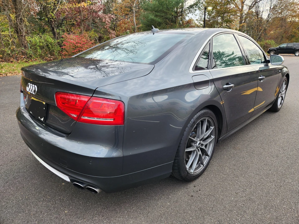 2013 Audi D4 S8 - Image 8 of 21