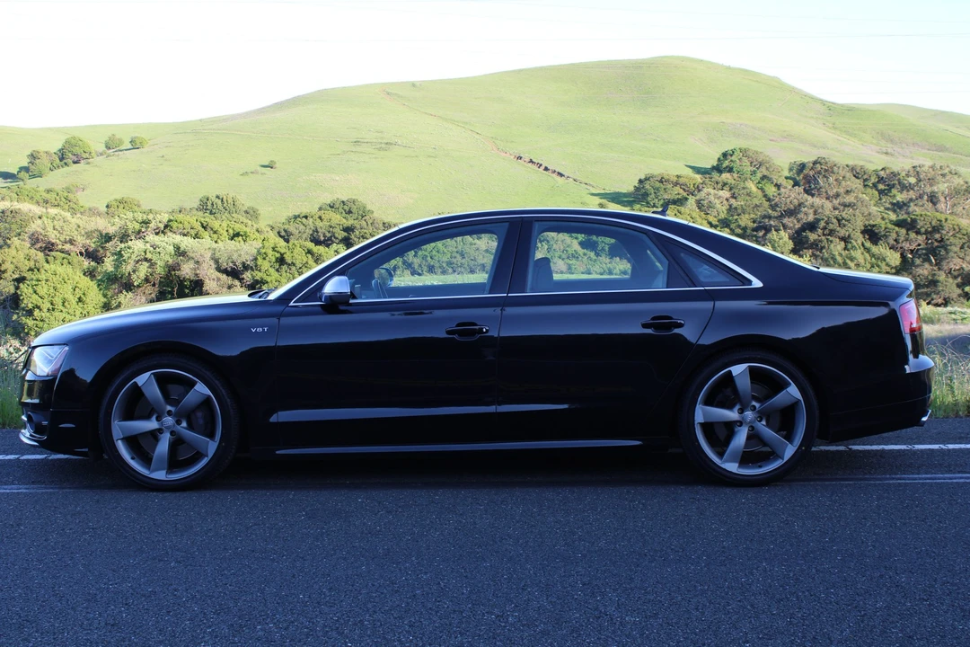 2013 Audi D4 S8 - Image 28 of 31