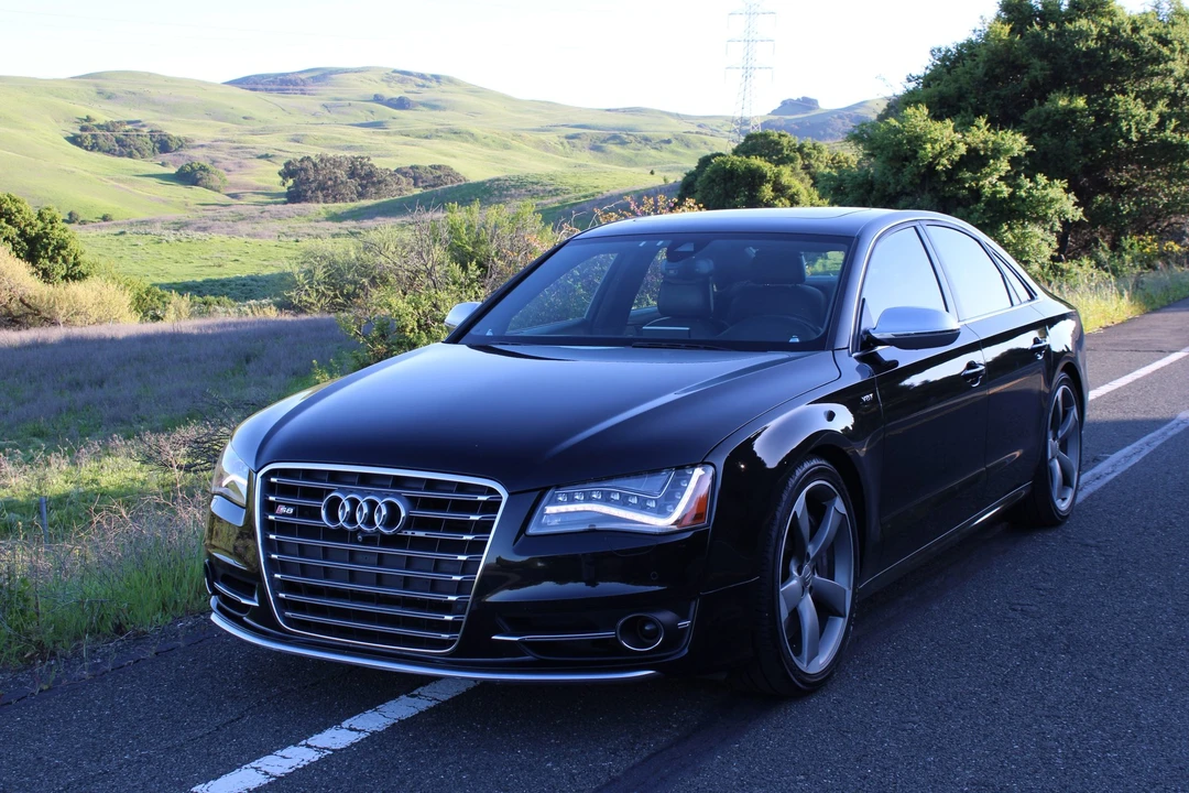 2013 Audi D4 S8 - Image 7 of 31