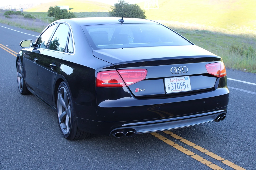 2013 Audi D4 S8 - Image 25 of 31