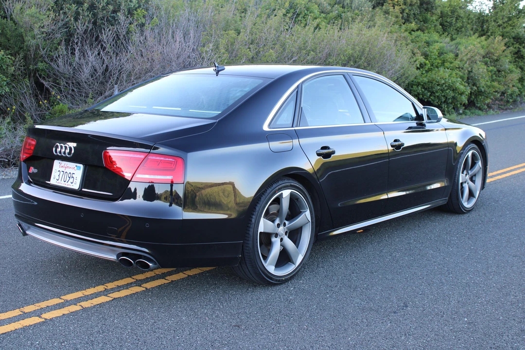 2013 Audi D4 S8 - Image 20 of 31