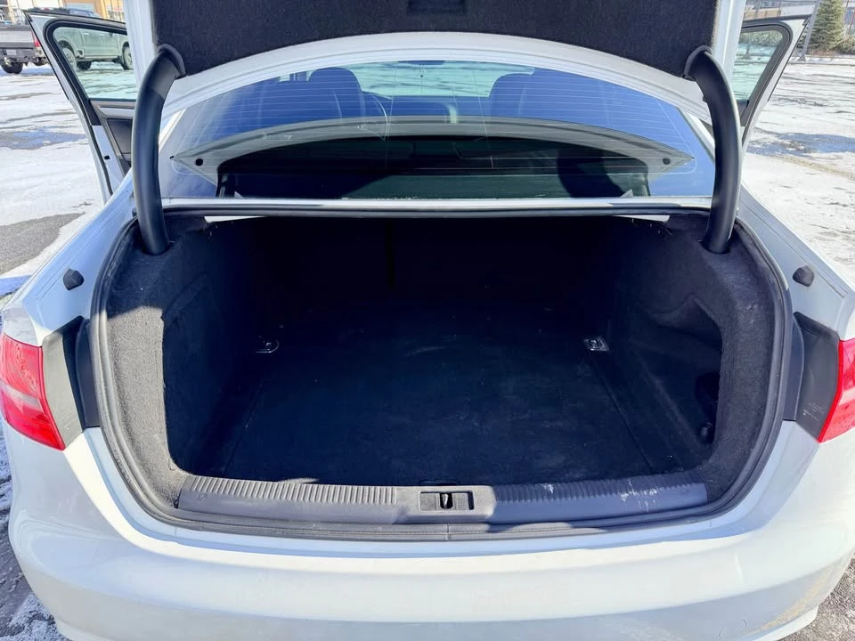 2013 Audi B8 A4 - Image 15 of 18