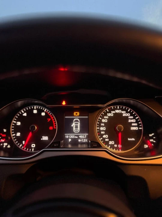 2013 Audi B8 A4 - Image 10 of 12