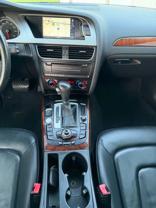 2013 Audi B8 A4 - Image 11 of 20