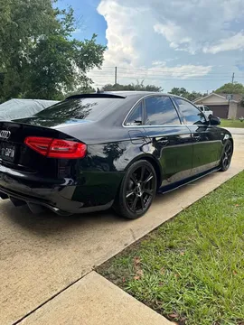 2013 Audi A4 2.0T Quattro Premium Sedan