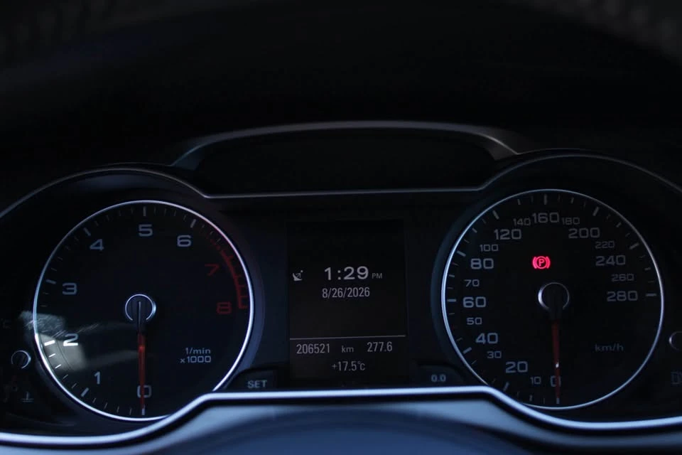 2013 Audi B8 A4 - Image 9 of 15