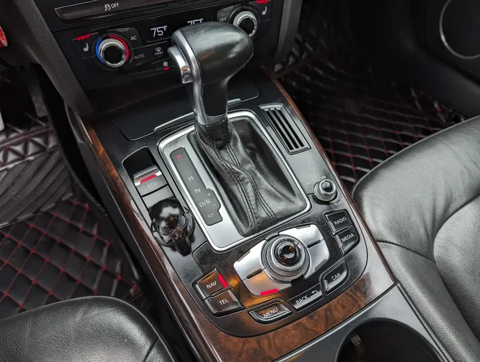 2013 Audi B8 A4 - Image 15 of 18