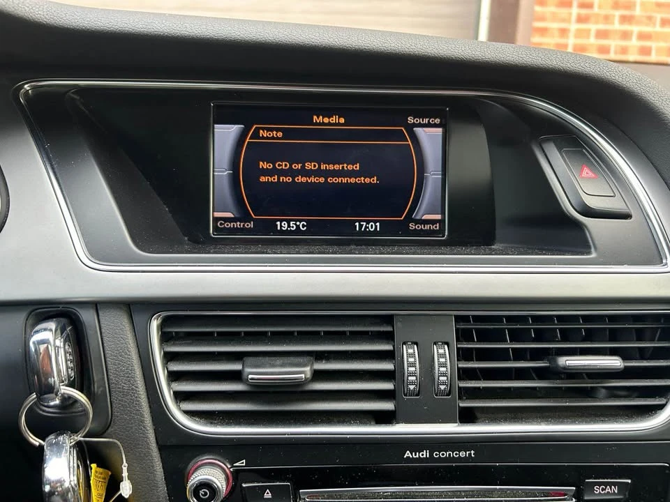 2013 Audi B8 A4 - Image 11 of 20