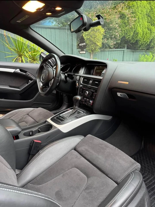 2013 Audi B8 A5 - Image 6 of 8