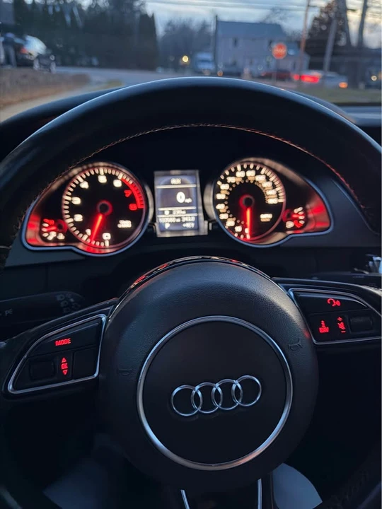 2013 Audi B8 A5 - Image 8 of 12