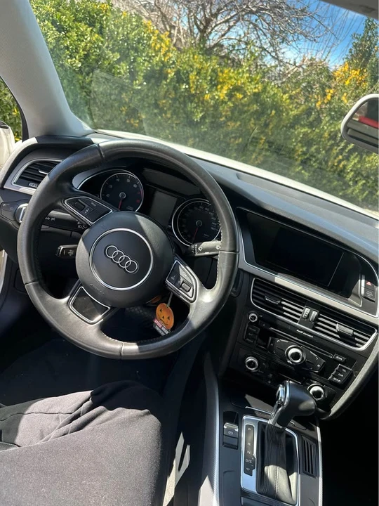 2013 Audi B8 A5 - Image 8 of 10