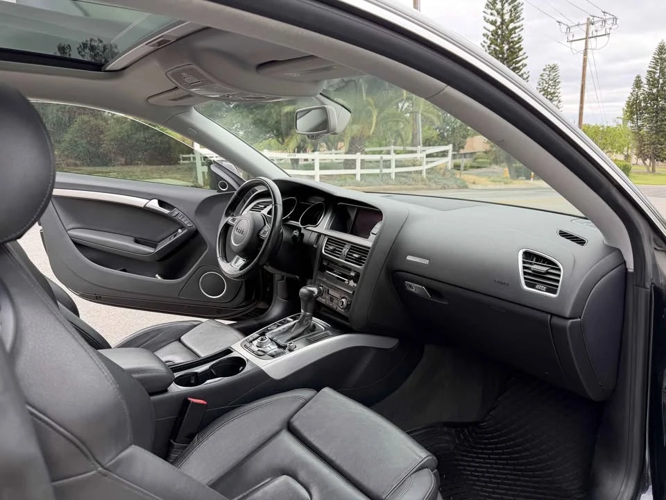 2013 Audi B8 A5 - Image 8 of 10