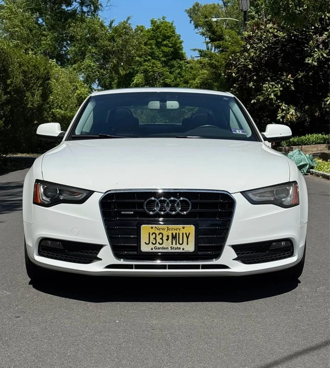 2013 Audi B8 A5 - Image 2 of 19