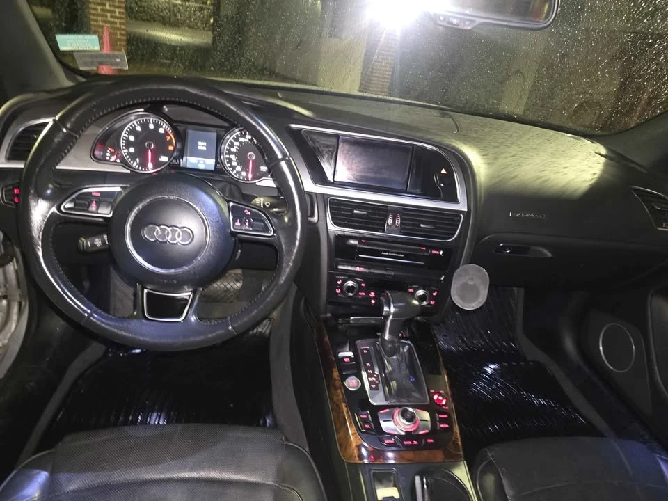 2013 Audi B8 A5 - Image 9 of 19