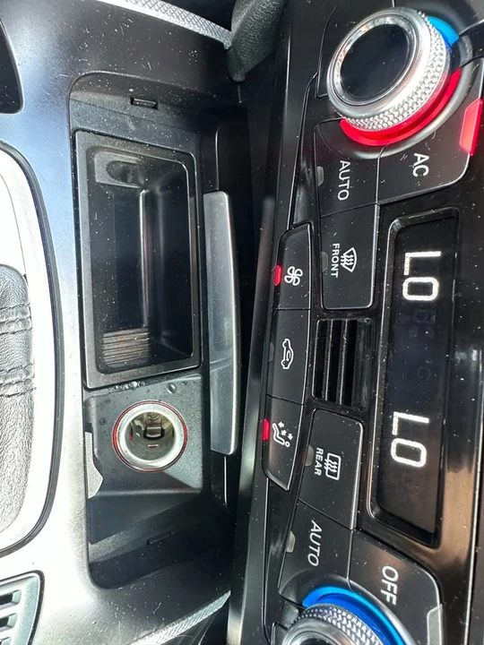 2013 Audi B8 A5 - Image 15 of 19