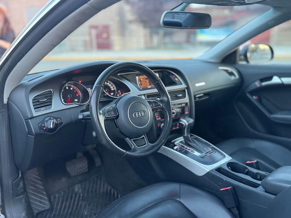 2013 Audi B8 A5 - Image 8 of 12