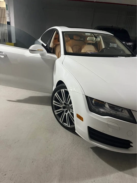 2013 Audi C7 A7 - Image 9 of 14