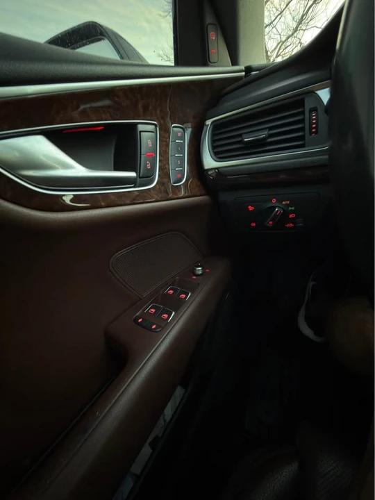 2013 Audi C7 A7 - Image 8 of 13