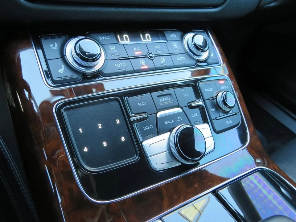 2013 Audi D4 A8 - Image 12 of 19