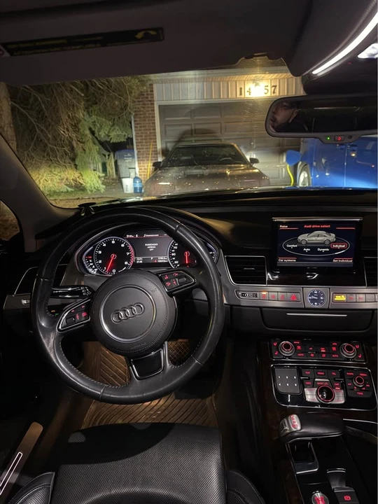 2013 Audi D4 A8 - Image 10 of 15