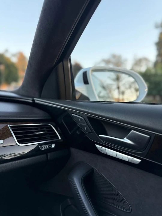 2013 Audi D4 A8 - Image 17 of 18