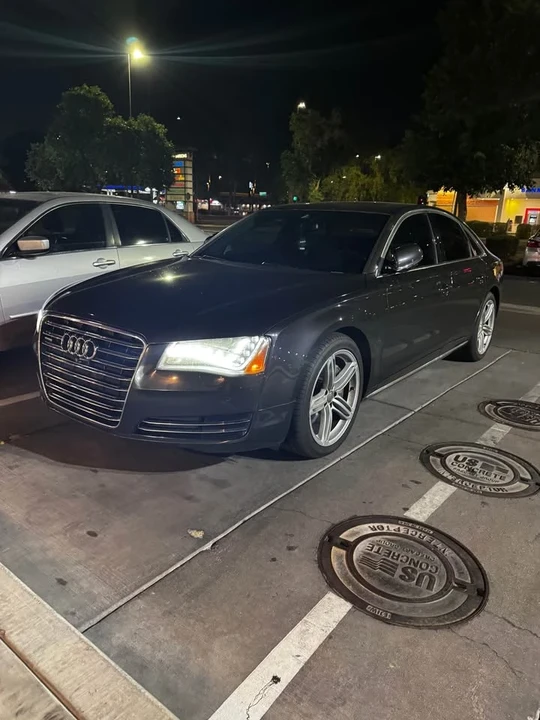 2013 Audi D4 A8 - Image 2 of 4