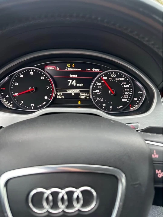 2013 Audi D4 A8 - Image 6 of 10