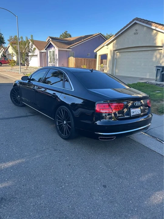 2013 Audi D4 A8 - Image 2 of 8