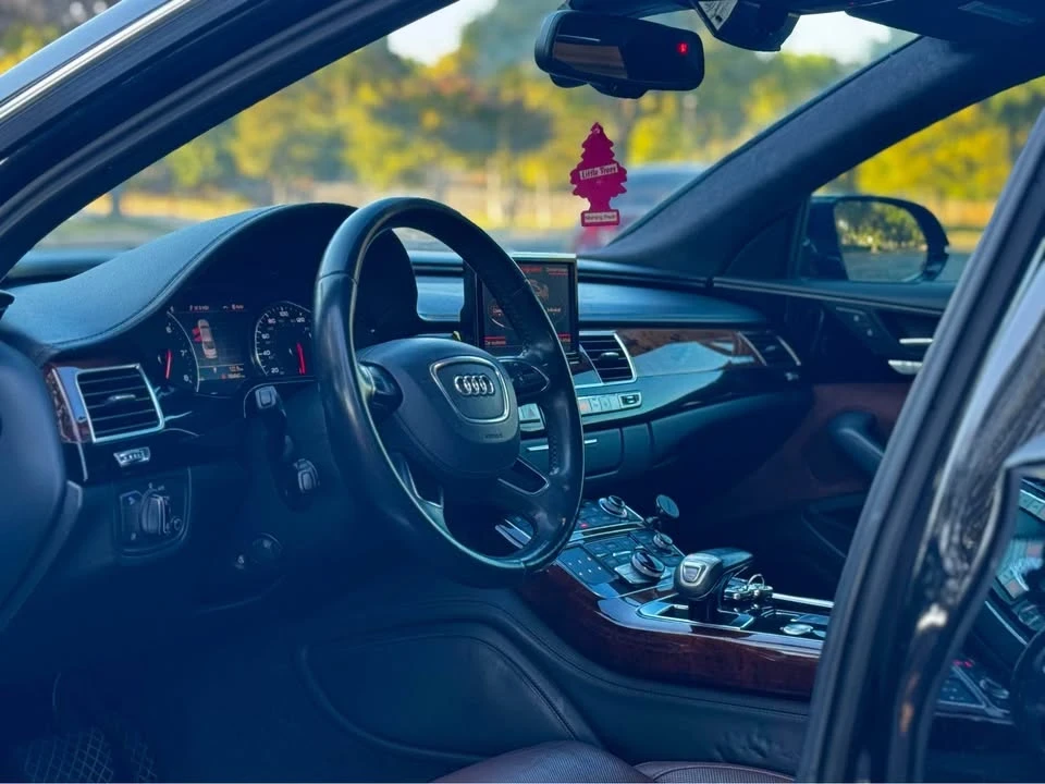 2013 Audi D4 A8 - Image 8 of 18