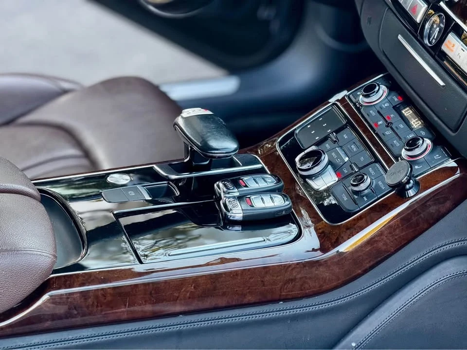 2013 Audi D4 A8 - Image 9 of 18