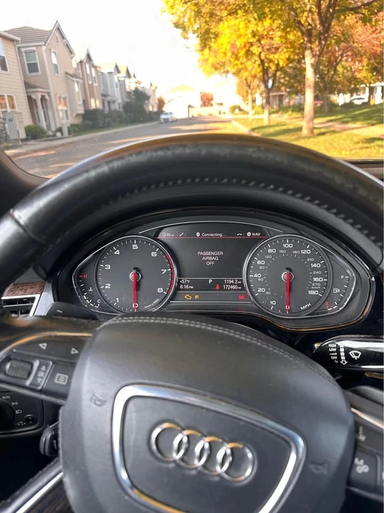 2013 Audi D4 A8 - Image 9 of 10