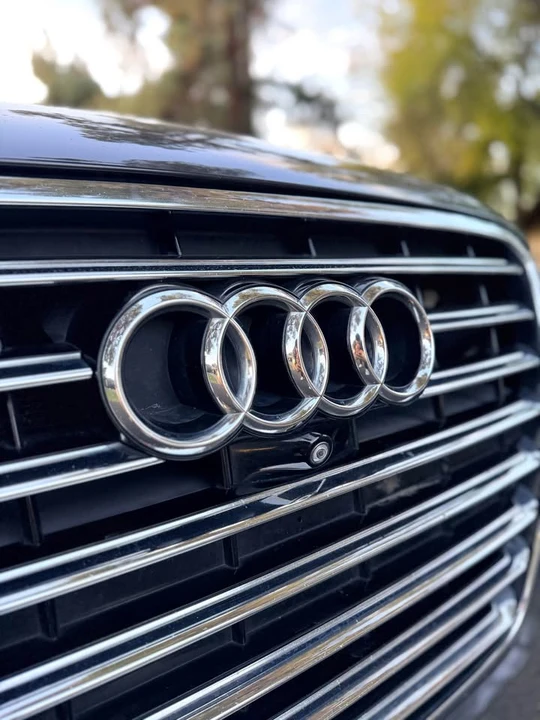 2013 Audi D4 A8 - Image 9 of 17