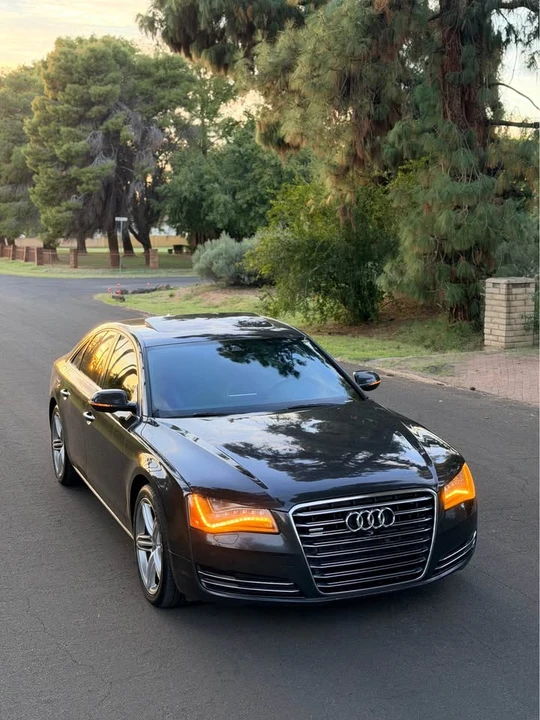2013 Audi D4 A8 - Image 2 of 17