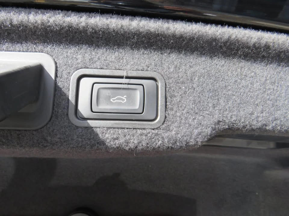 2013 Audi D4 A8 - Image 19 of 20