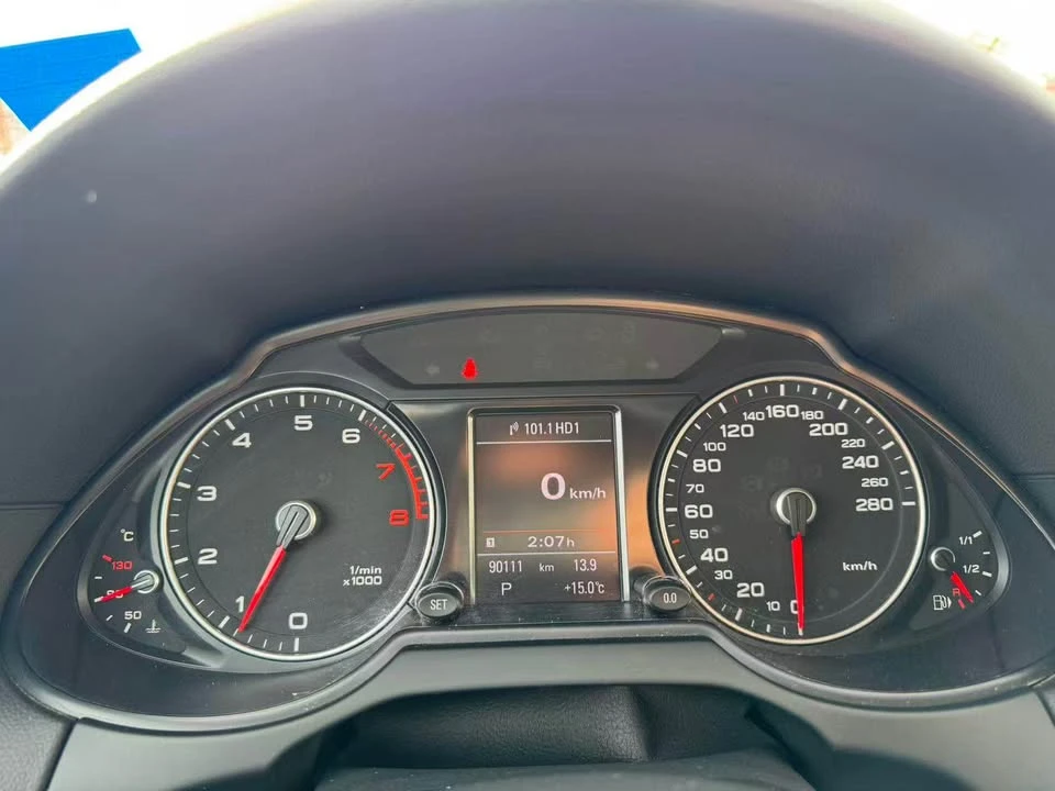 2013 Audi 8R Q5 - Image 10 of 12