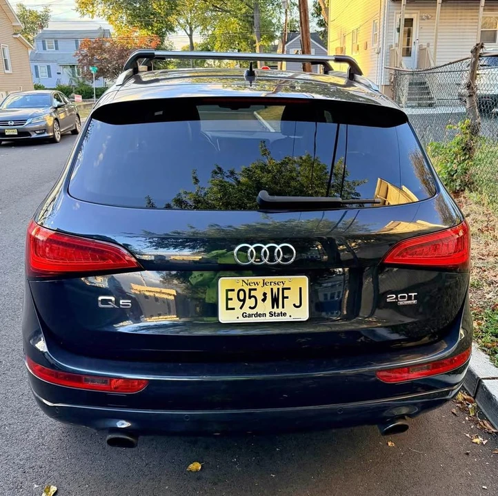 2013 Audi 8R Q5 - Image 2 of 15
