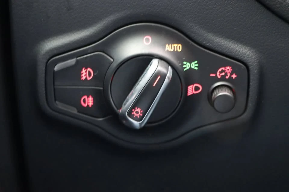 2013 Audi 8R Q5 - Image 15 of 20