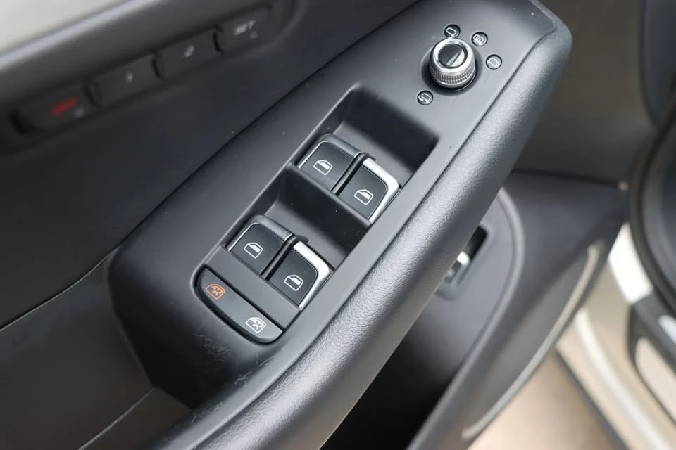 2013 Audi 8R Q5 - Image 6 of 20