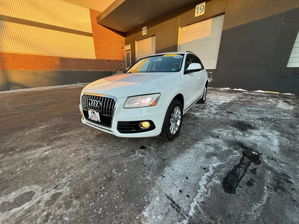 2013 Audi 8R Q5 - Image 2 of 20