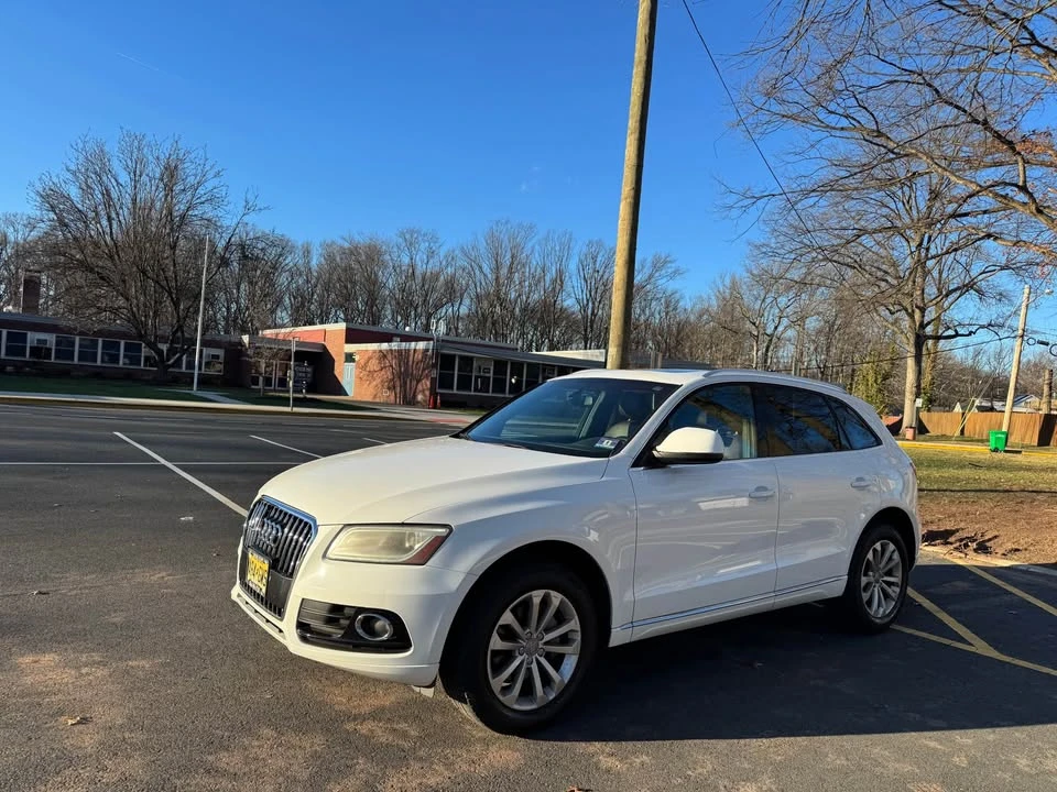 2013 Audi 8R Q5 - Image 2 of 13