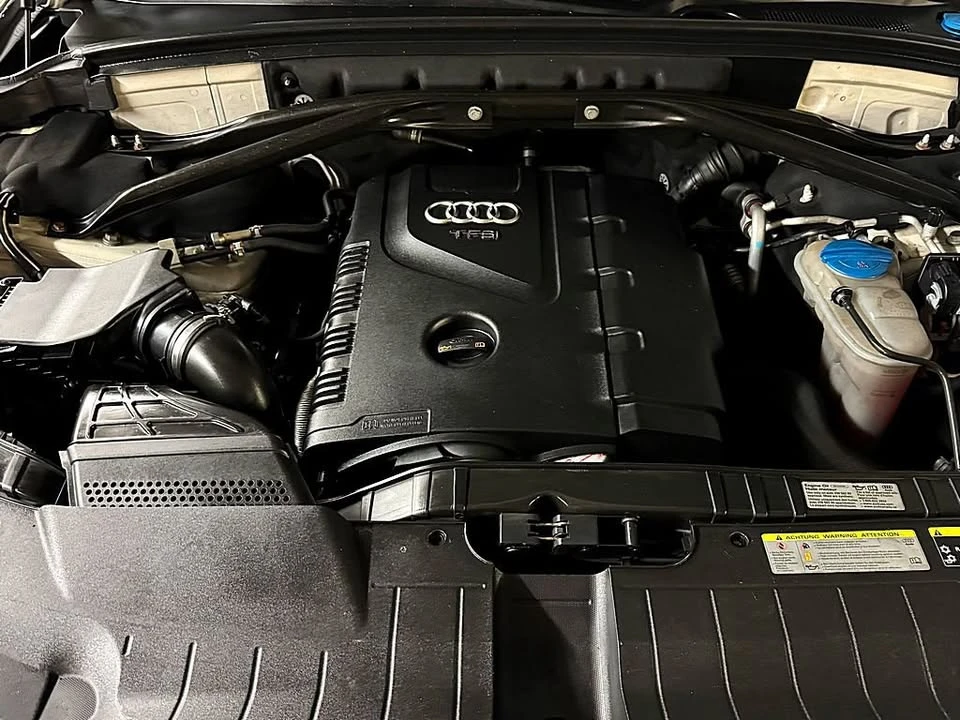 2013 Audi 8R Q5 - Image 2 of 20