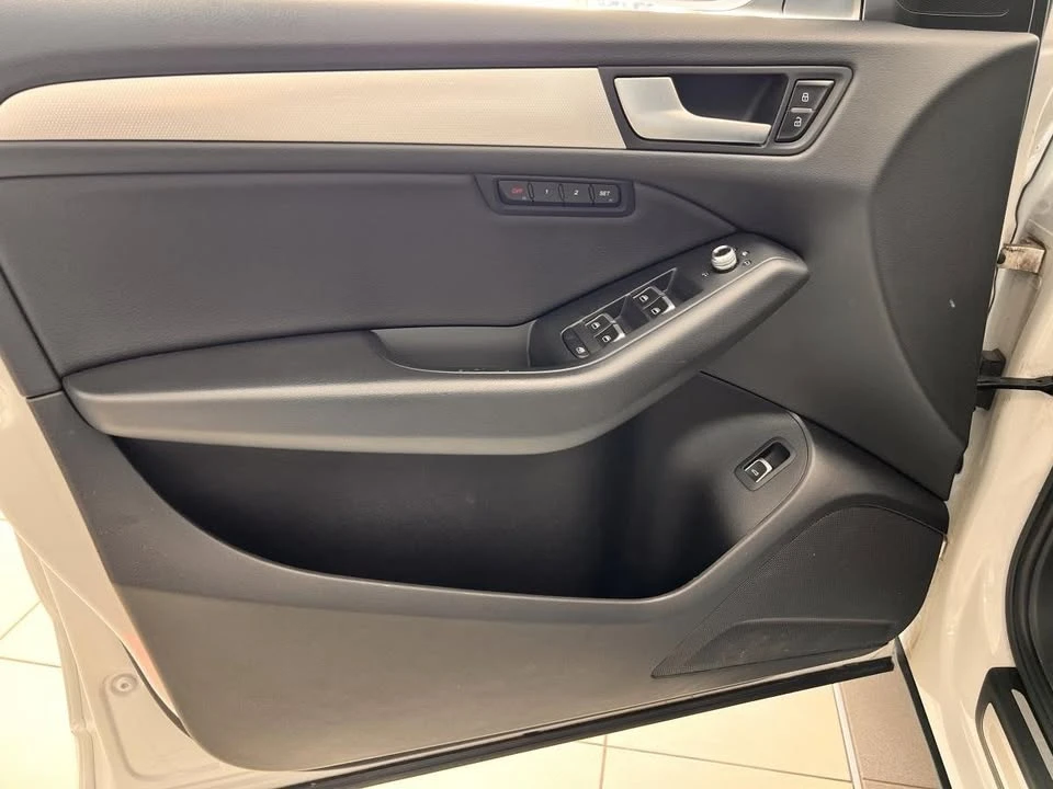 2013 Audi 8R Q5 - Image 7 of 16