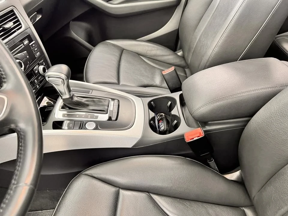 2013 Audi 8R Q5 - Image 10 of 16